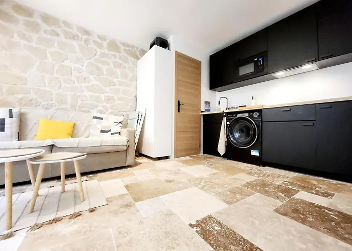 Le Borello Bleu - Joli T2 Dans Le Vieil