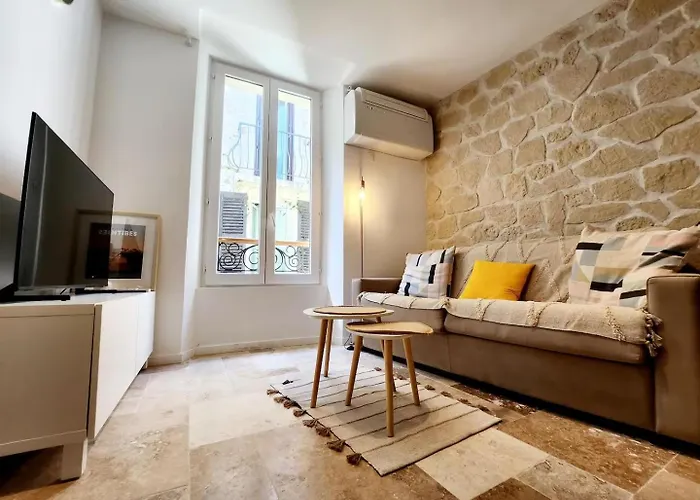 Le Borello Bleu - Joli T2 Dans Le Vieil * Antibes